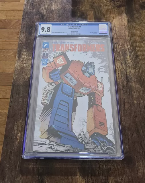 Transformers #1 CGC 9.8 Graded Convention Foil Variant Energon Universe 2023 🔥