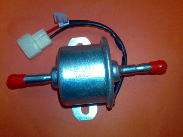 Pompe à Carburant 12V 1G639-52031 Compatible Kubota GR2120 BX1870 BX2230 B3350 Et Plus - Remplacement Fiable, Haute Performance, Montage Direct