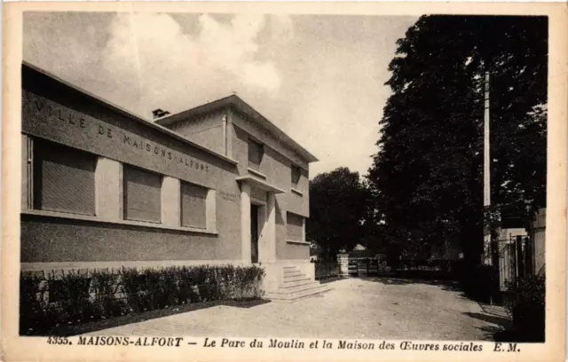 CPA HOUSES ALFORT Le Parc du Moulin et la Maison des Eouvres sociale (600391)