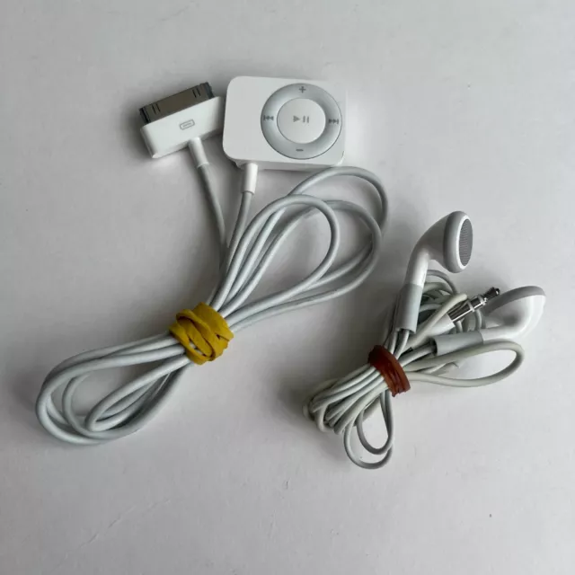 Apple iPod Radio Remote A1187 FM Radio Tuner Accessory 30 Pin