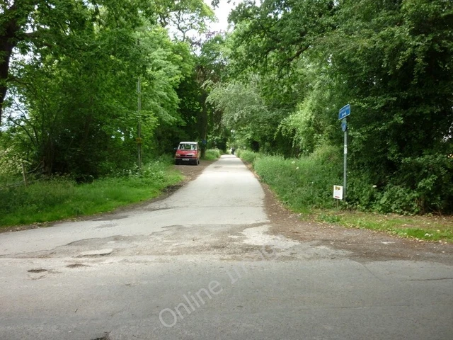 Photo 6x4 The Harrogate Ringway, a 20 mile footpath Knaresborough  c2011