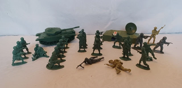 petit soldat en plastique ancien