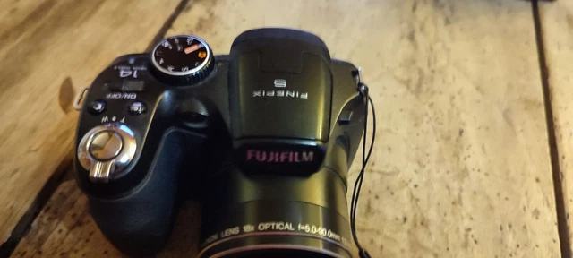 Fujifilm finepix s 18 x