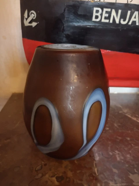 Vase patte de verre multicouche Art Déco signé Le Verre Fran
