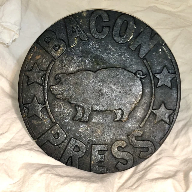 8.5" - 9" Cast Iron Bacon Press with Wood Handle Round with Pig and Stars