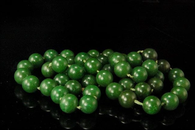 Old Chinese Spinach Deep Green Jade Beads Necklace  Lt