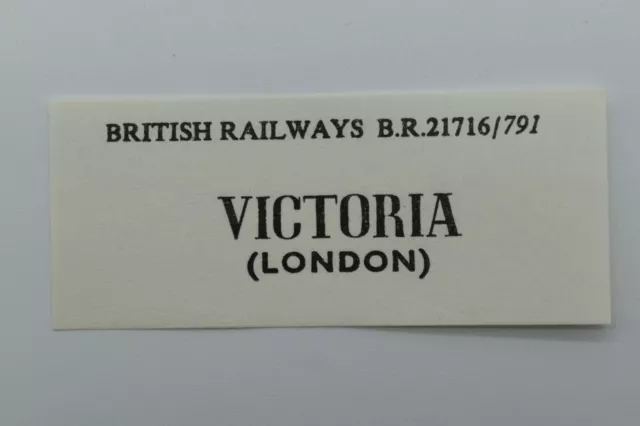 BTC British Railways Luggage Label VICTORIA (London) (Ref308-2)