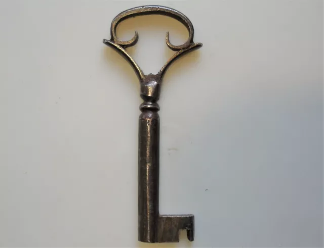 Antica Chiave iron skeleton key Clef Schlüssel llave Italia - Toscana, XVII Sec.