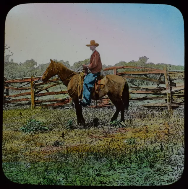 EIN TEXANISCHER COWBOY TEXAS USA 1885 ANTIK HANDGETÖNTE magische Laterne Folie FOTO