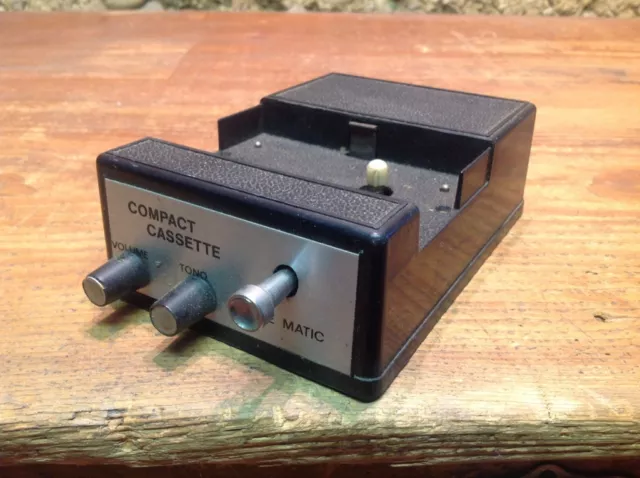 lecteur de cassette audio "COMPACT CASSETTE ,TAPE MATIC"/vintage tape reader
