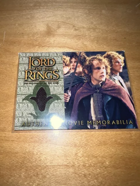 Topps Lord Of The Rings Pippin’s Travel Cloak Movie Memorabilia Card