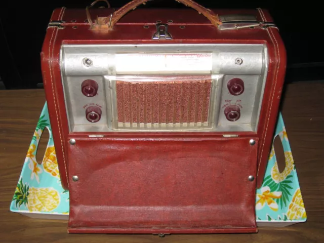 1948 Bendix Par-80A Portable Suitcase Radio Flightweight Receiver 1948 Bendix Par-80A Portable Suitcase Radio Flightweight Receiver
