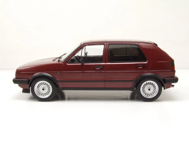Ford Sierra Cosworth 4x4 1990 – Rouge Foncé Métallisé – Modèle Réduit 1:18 MCG