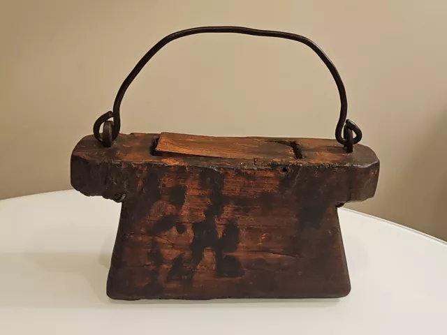 Early ANTIQUE Primitive WOODEN TINDERBOX with HAND FORGED IRON HANDLE