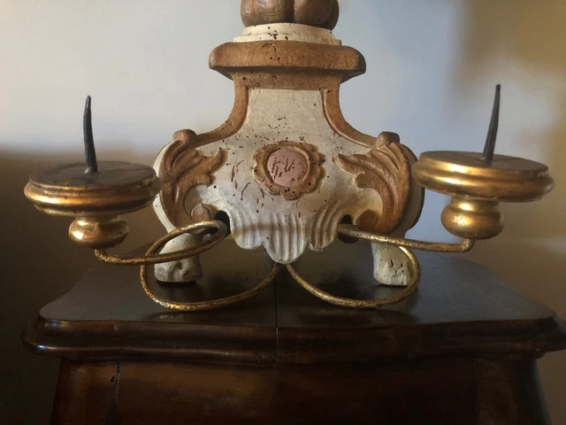 Bras de lumière d'applique. Venise, fin XVIIIe. Fer forgé et bois doré