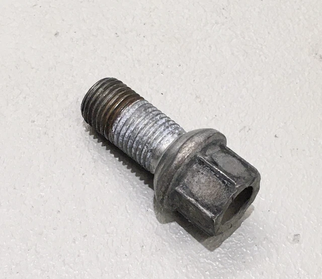 VW AUDI GOLF GTI Mk5 Wheel Bolts Passat Jetta EOS Tiguan M14X1.5 Ball