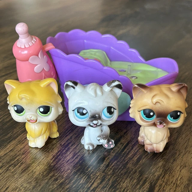 LITTLEST PET SHOP First Generation Rare Persian Cat with Magic Motion