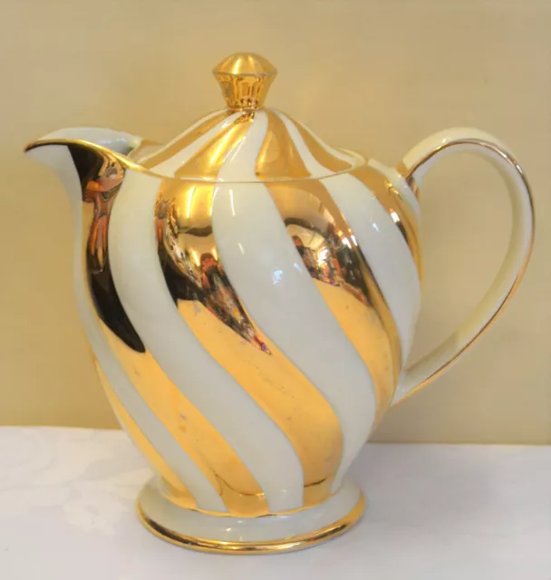 Sadler Swirl Gold Cream Coffee / Hot Water / Hot Chocolate Pot  Approx 1.5 Pints