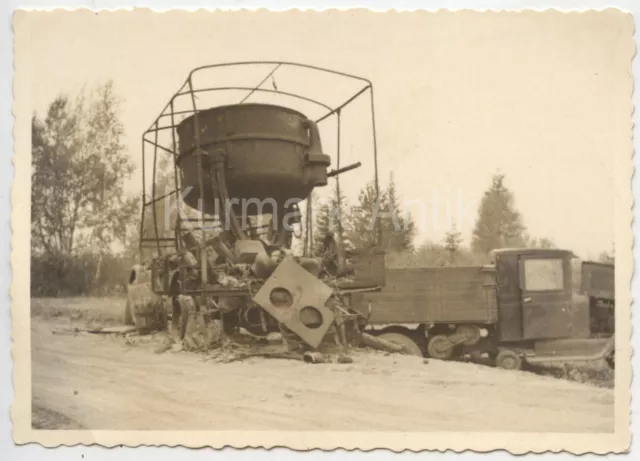 R889 Foto Wehrmacht Russland Beute Panzer LKW mit Flak Scheinwerfer trailer TOP