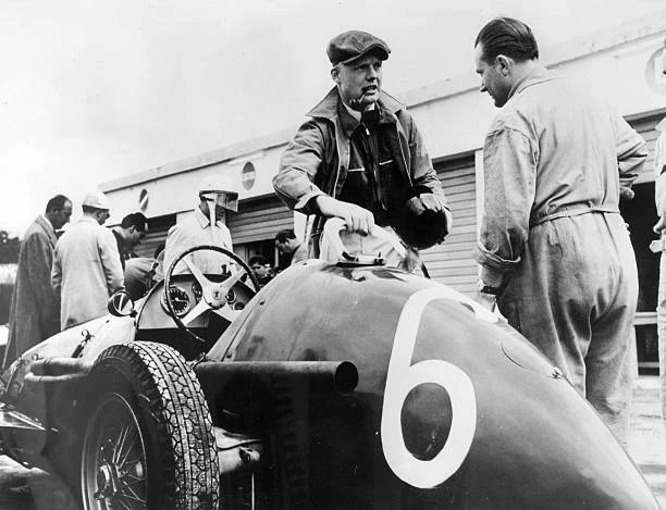 BRITISH RACING DRIVER Mike Hawthorn Smoking A Pipe 1954 Historic Old