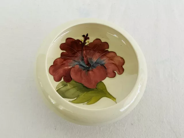 Moorcroft Hibiscus Art Pottery bowl Vintage 4.5" X 1.5" Cream Pink England