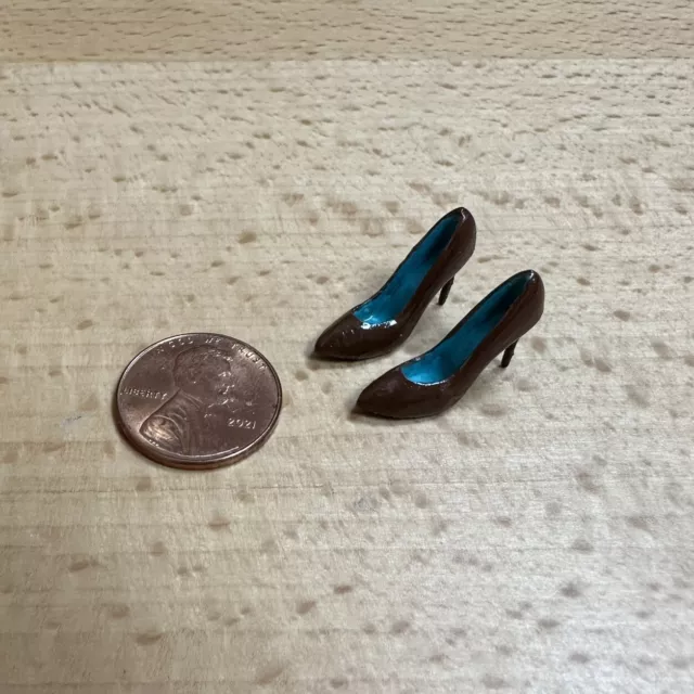 Artisan Dollhouse Miniature BROWN Heels Pumps Shoe Shop Boutique Fashion Store