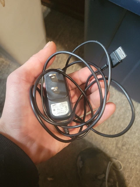 Samsung (ATADS30JBE) Travel Charger Juke U470 T T349 T409 A517 A637 R900/ bin125
