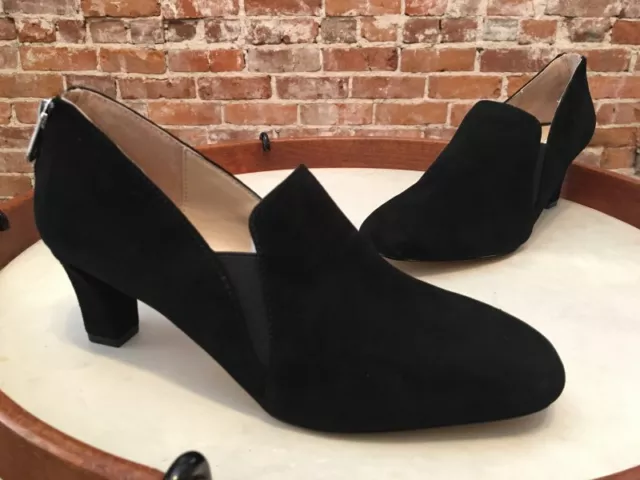 Adrienne Vittadini Black Suede Lave Classic Shootie Pump 8 NEW