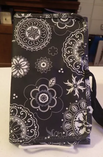 Thirty One Fold & Go Organizer Planner Trifold Note Pad Black and white Thirty One Fold & Go Organizer Planner Trifold Note Pad Black and white