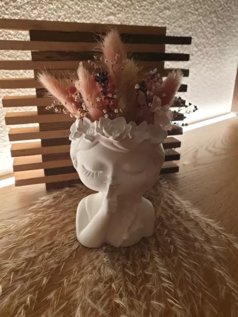 Blumenmädchen Deko Wohnzimmer Mit Trockenblumen Geschenk, Mitbringsel