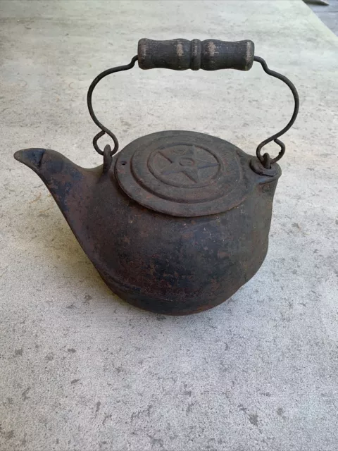 Vintage #8 Star Cast Iron Tea Pot Kettle with Swivel Lid Wood Handle