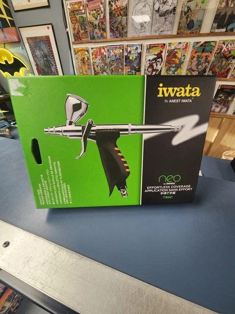 Aerógrafo de alimentación por gravedad Iwats.  N5500. Como nuevo. Nunca abierto