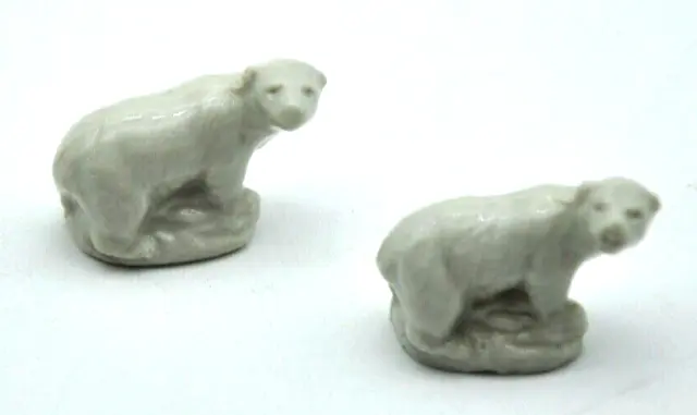 Wade Whimsies 2 Polar White Bears Red Rose Tea Figurines Endangered Miniature