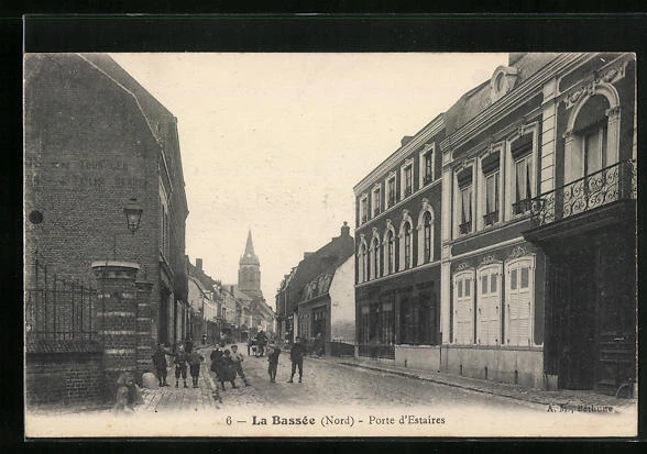 CPA La Bassée, Porte d'Estaires