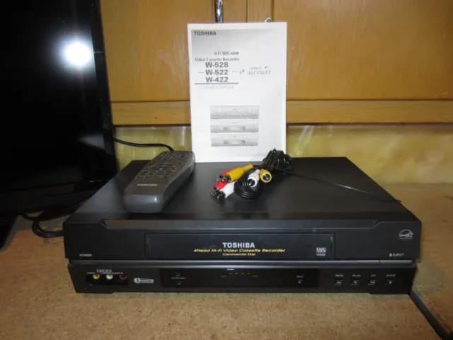 Toshiba W-522 VHS VCR Player/Recorder 4Head HiFi w/ Remote. Manual. RCA Cable