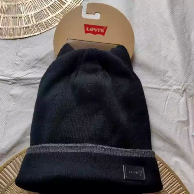 NWT Levi’s Beanie Hat & Scarf Two Piece Set