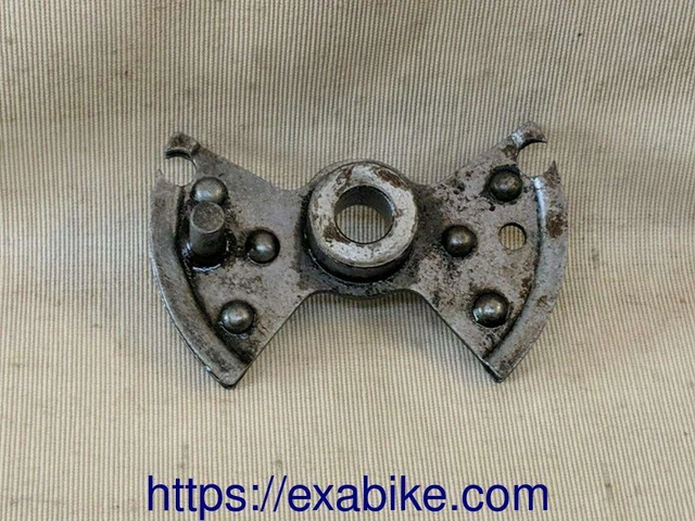 palonnier des gaz pour Kawasaki KZ 1000  de 1977 a 1980