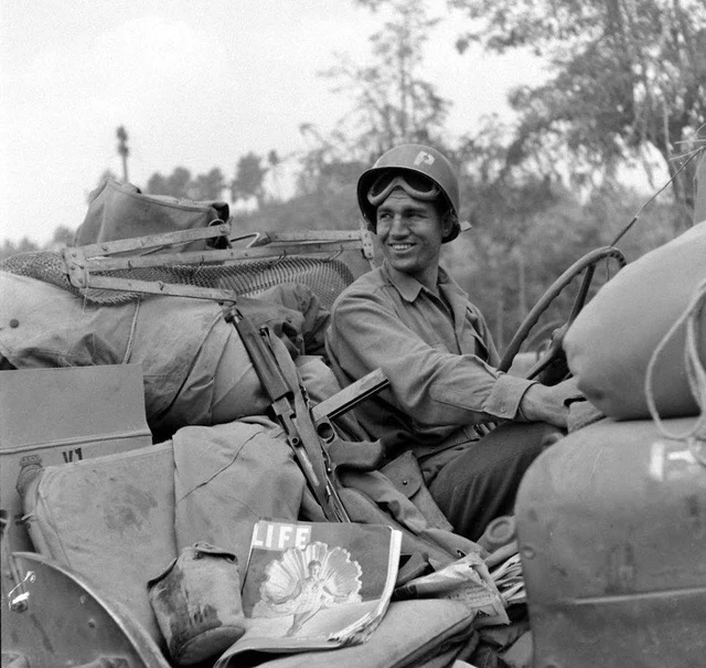 WW2 PHOTO WWII US Army Military Police Thompson M1A1 Italy 1944 World ...