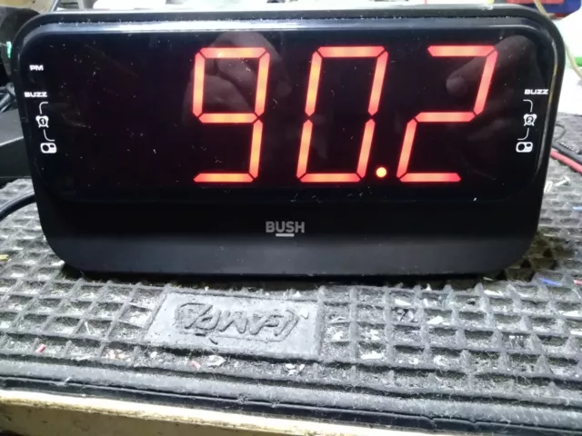 Bush -radio sveglia-AM/FM Radio - con ricerca elettronica-led rossi.