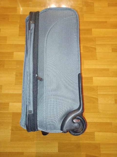 Tumi 2 Wheel Expandable Suitcase Luggage Gray 22922GH Carry-on Dual Handles 9