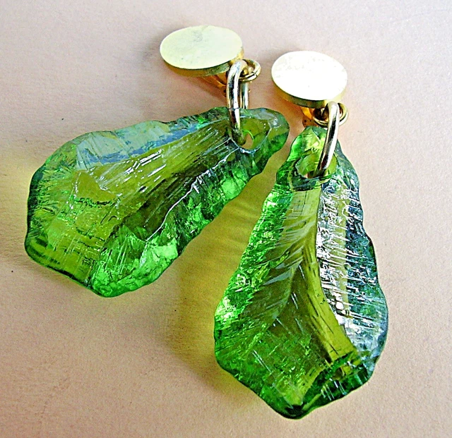 Boucles D'Oreilles Clips En Résine Argentée – Modèle J290 – Occasion En Bon État