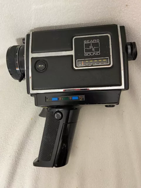 8mm Camera - Vintage Sears 195XL Varizoom #836.91950. Video + sound camera.