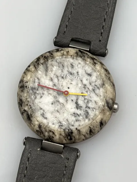 Tissot Rockwatch R151 Armbanduhr Quartz Unisex Vintage 90‘s - 33mm Swiss Made