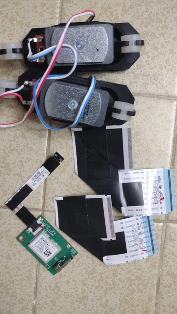 HISENSE 43H4030F3. LVDS, WIFI Board, Speaker.