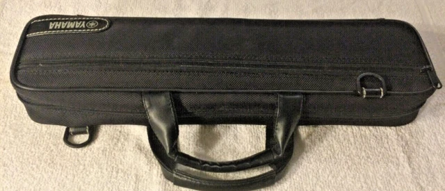 Yamaha Advantage 200AD II Flute with Case …. Nice …. 2