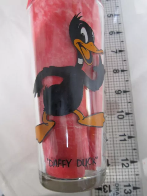 Daffy Duck 1973 Pepsi Glass Tumbler Collector Series Warner Bros Looney Tunes