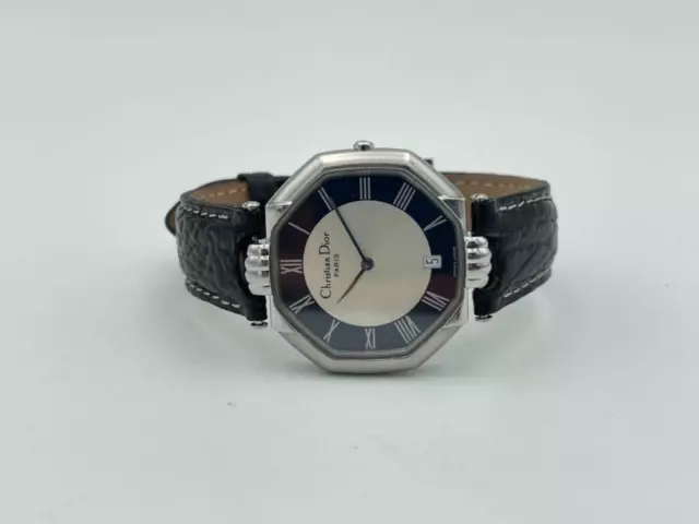 Classic Christian Dior Paris D45-100 wristwatch .