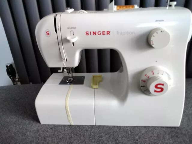 SINGER Model 2250NT Tradition Electric Sewing Machine with Foot Pedal and Manual