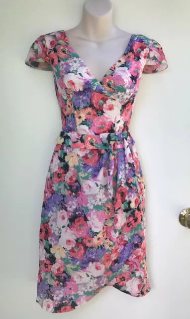 REVIEW Sweet Floral Dress Waist Peplum & Bow Scooped Hemline Cap Sleeve sz 6