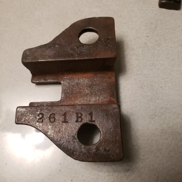 Antique Cast Iron old Farm Door Handle Pull Heavy Duty Cast Iron Salvage + Lock 11